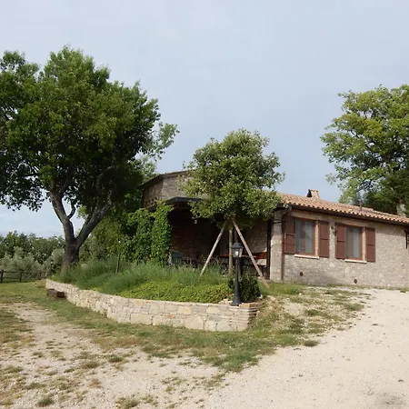 Casa Vacanze Le Salce Tatil Evi Civitella Del Lago